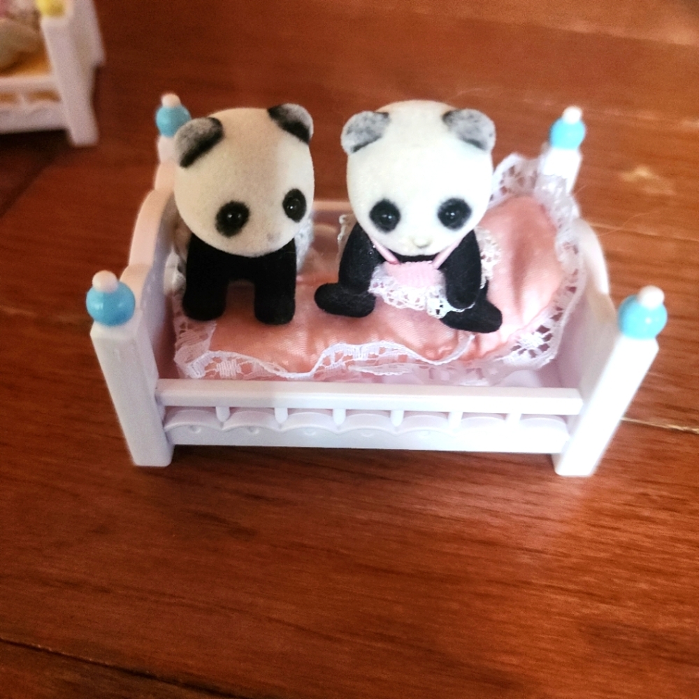 CALICO CRITTERS BABIES